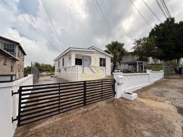 Clarkes Road #1, Derricks, St. James
