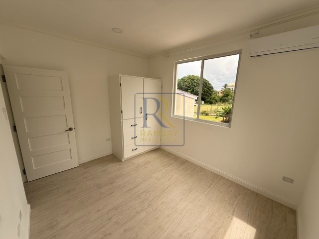 Clarkes Road #1, Derricks, St. James