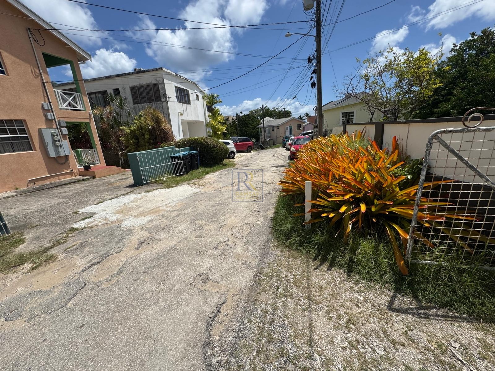 Clarkes Road #2, Derricks, St. James