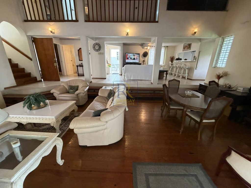 Warrens Terrace East, St. Michael